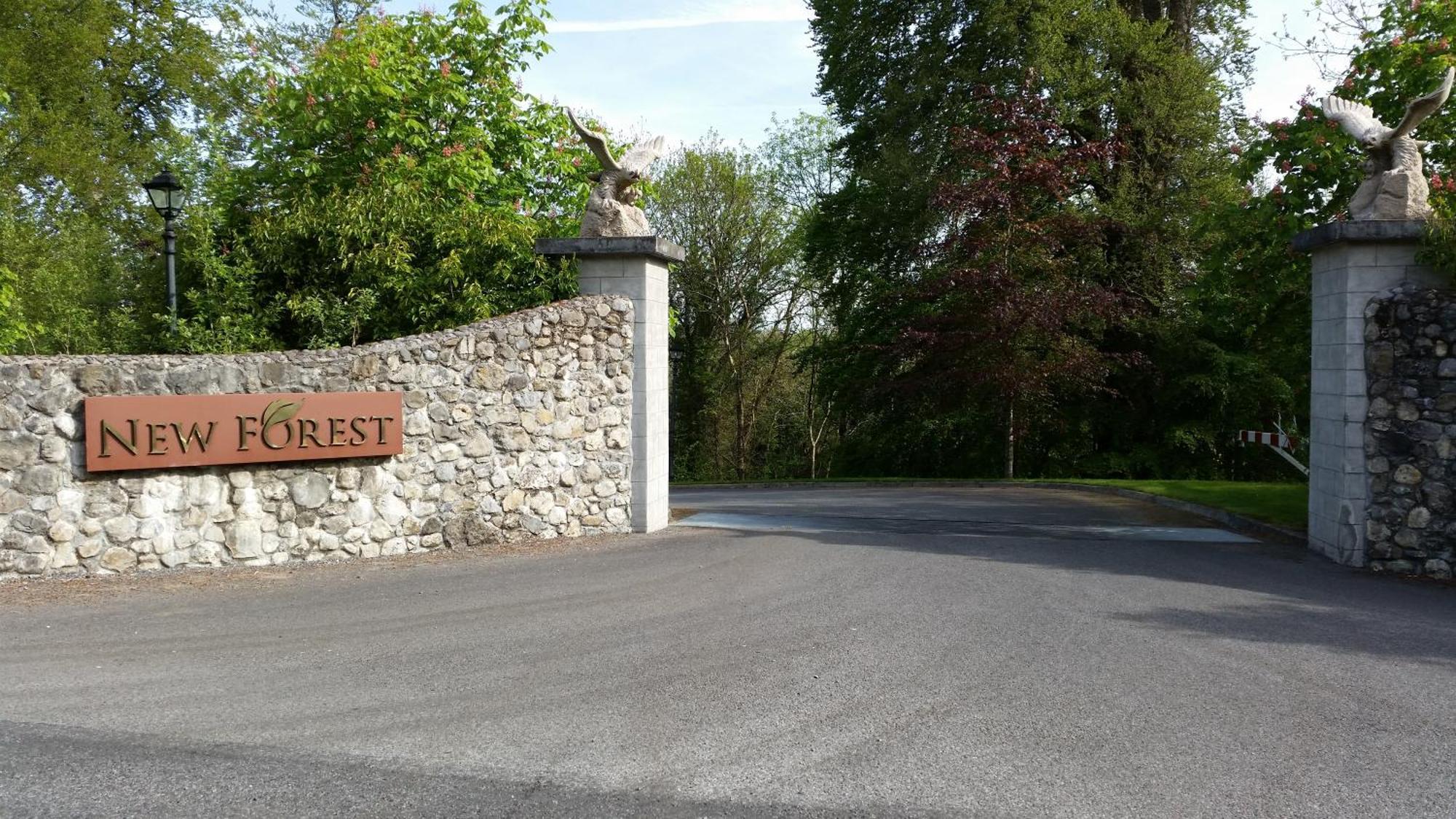 Tyrrellspass New Forest Estate Lodges מראה חיצוני תמונה