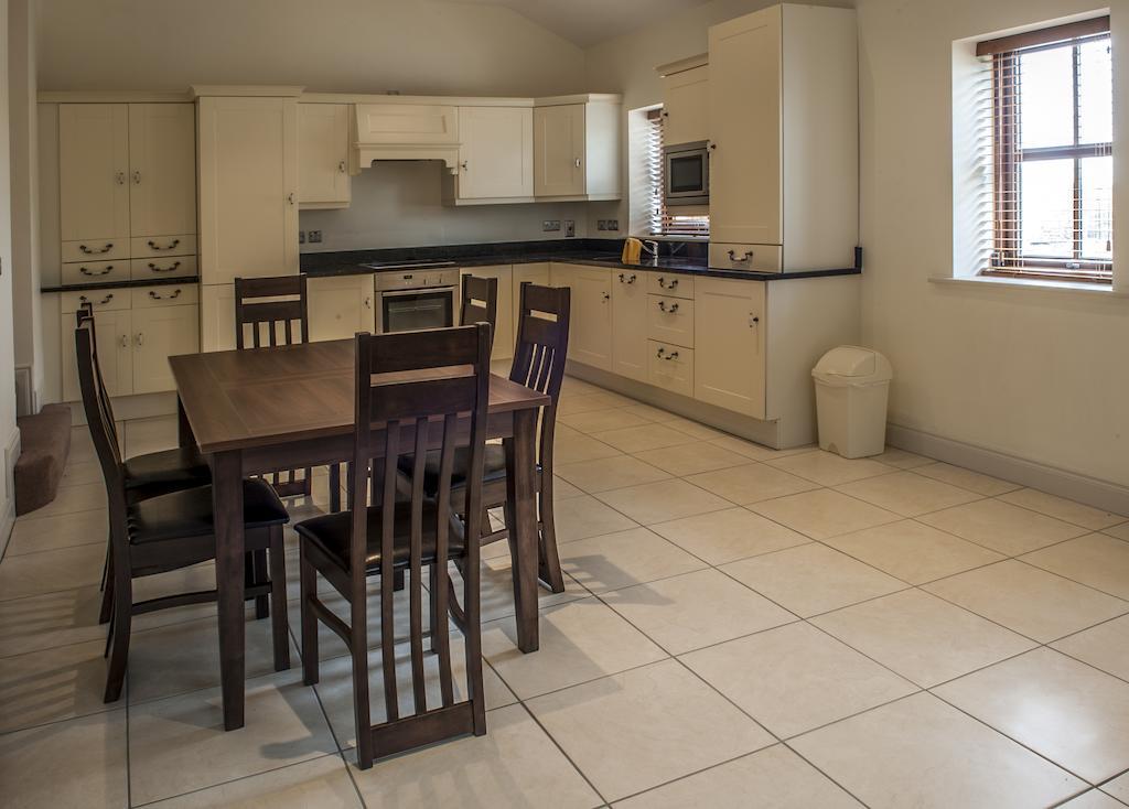 Tyrrellspass New Forest Estate Lodges חדר תמונה
