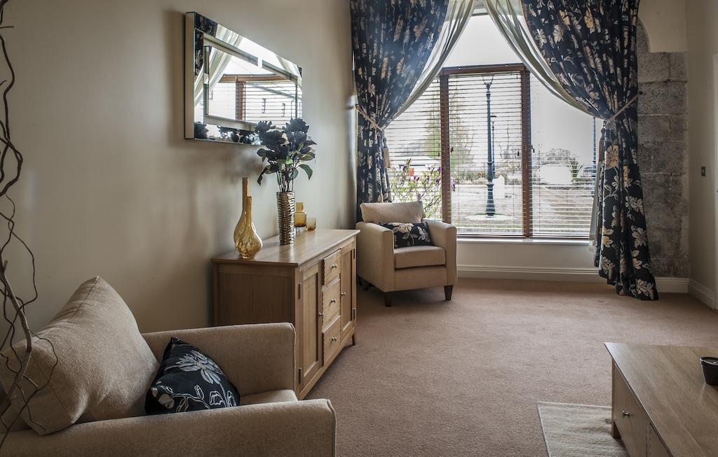 Tyrrellspass New Forest Estate Lodges מראה חיצוני תמונה