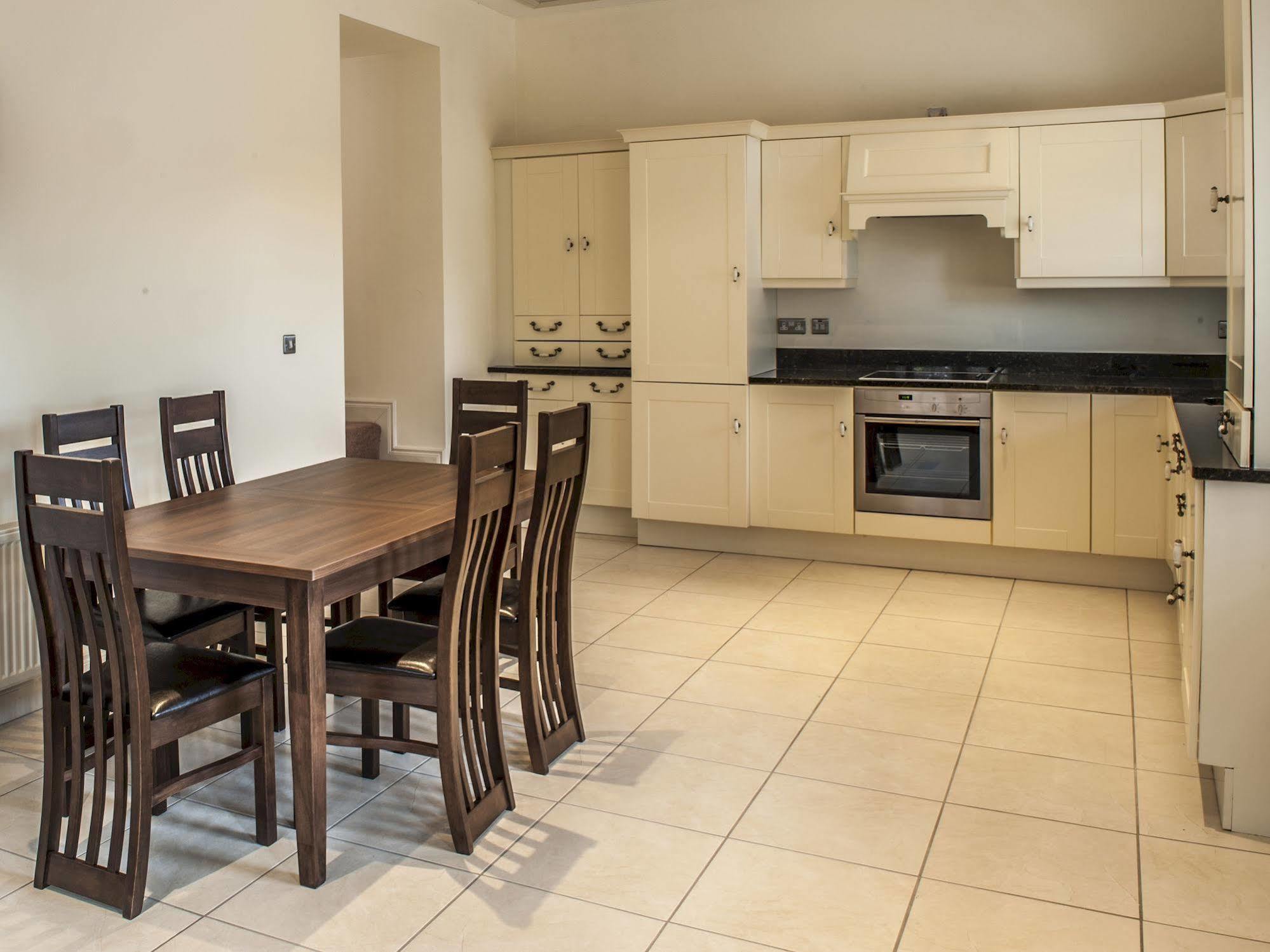 Tyrrellspass New Forest Estate Lodges מראה חיצוני תמונה